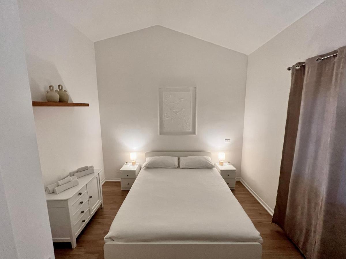 Independent House With Private Patio In Rome 빌라 외부 사진
