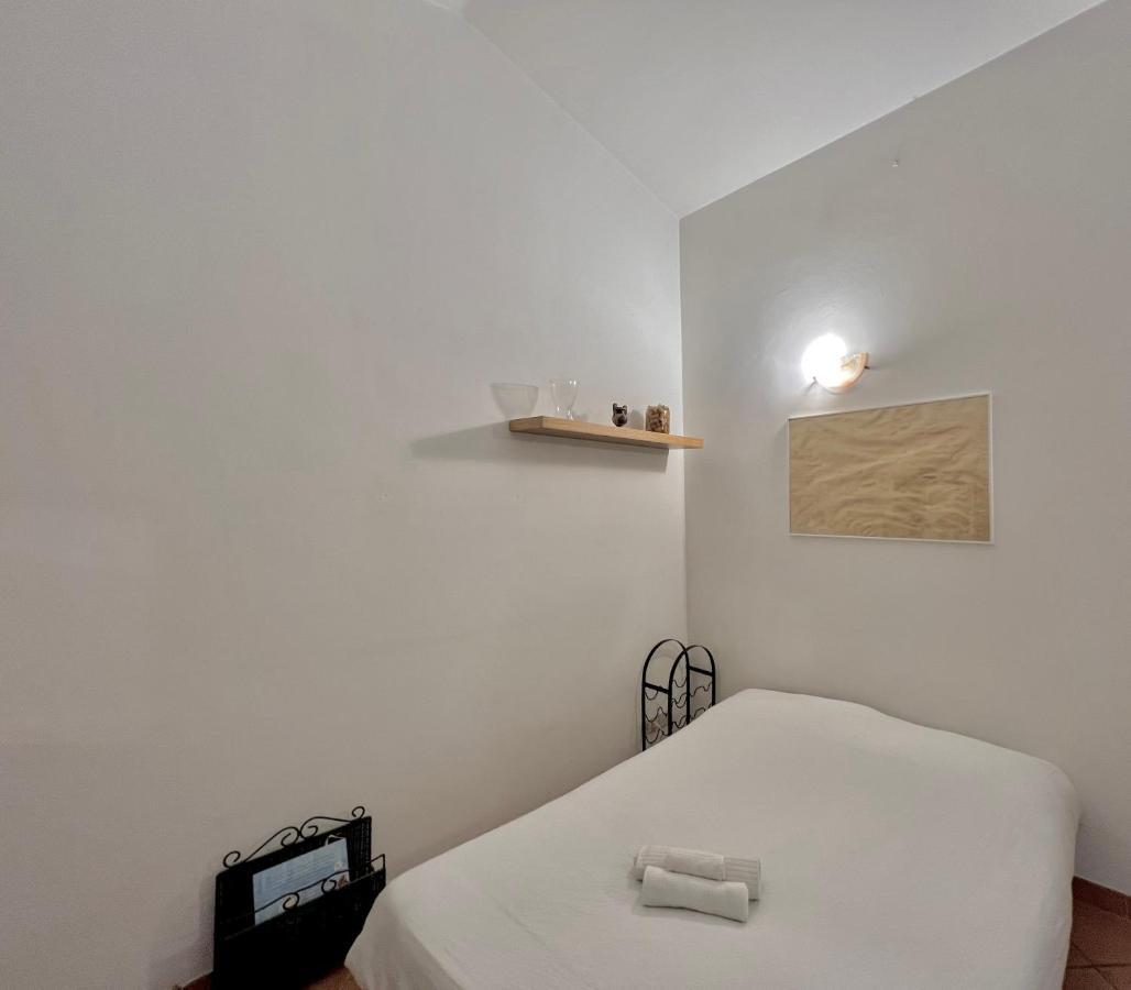 Independent House With Private Patio In Rome 빌라 외부 사진