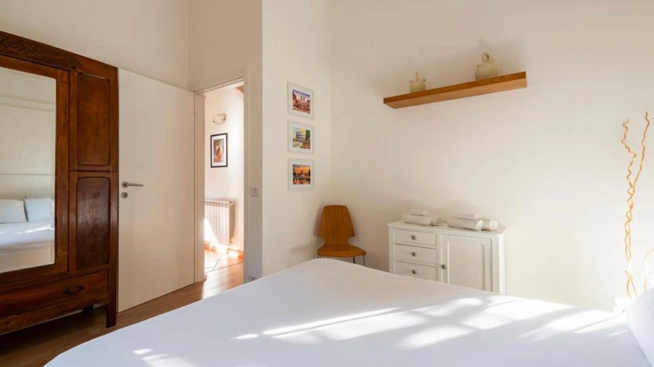 Independent House With Private Patio In Rome 빌라 외부 사진